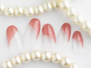 ネイル Tiary Nail Fのネイルデザイン