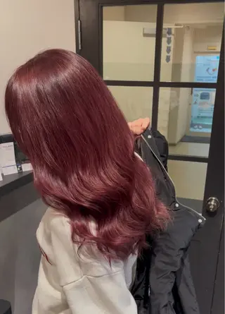 カラー 朝海 明華のヘアスタイル