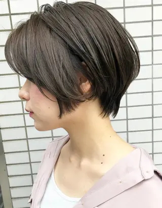 ショート カラー THE DAY所属・AKI HASHIMOTOのヘアスタイル
