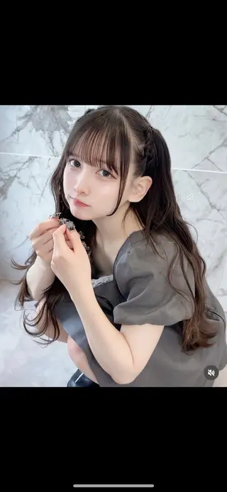 カラー ヘアアレンジ RiRi🩵 アイドルモテカラー♡のヘアスタイル