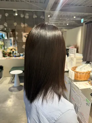 セミロング 井手上 陽菜のヘアスタイル