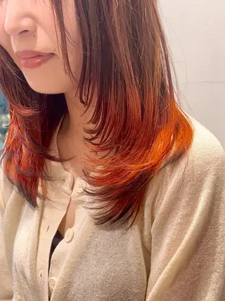 セミロング stair:case 武蔵小杉店所属・艶カラーリスト 牛込萌香のヘアスタイル