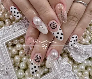 ロング R NAILSALONのネイルデザイン