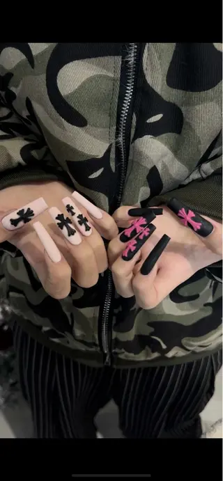 Julli NailStudioのネイルデザイン