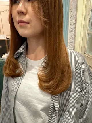 セミロング 小村 理音のヘアスタイル