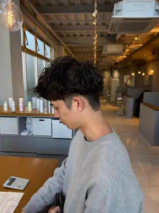 パーマ メンズ 石原圭悟 /ショート/艶カラーのヘアスタイル