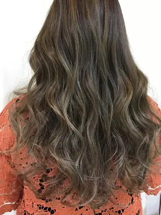 セミロング カラー ヘアアレンジ きむえり/髪質改善 /セット/カラーのヘアスタイル