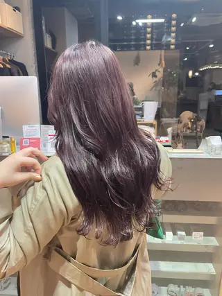 セミロング カラー MAUVE MIYUのヘアスタイル
