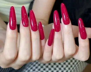 ネイル モニカネイルサロン 松戸店所属・小島 千尋のネイルデザイン