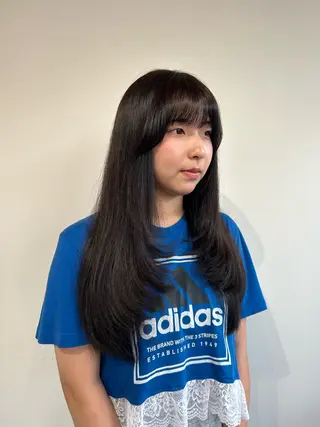 ロング カラー ベージュ/ダブルカラ ー/新潟駅/青柳萌果のヘアスタイル