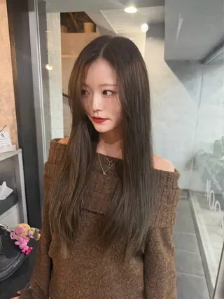 ロング カラー 表参道/中明度カラー /レイヤー/Youのヘアスタイル