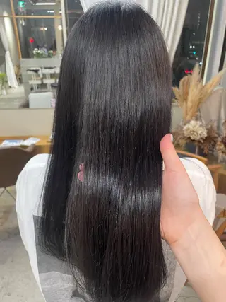 ロング カラー 山下 悠月のヘアスタイル