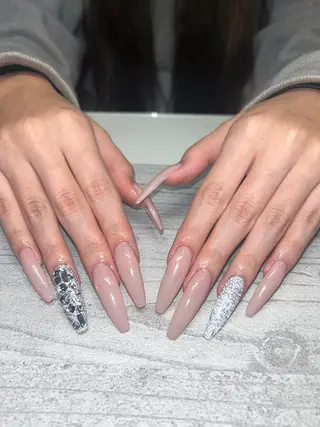 ネイル Megu 【 cutill 】のネイルデザイン