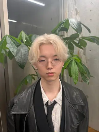 ミディアム ハイトーン×デザイン 似合わせ/Yoheiのヘアスタイル