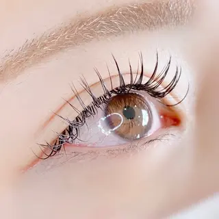 マツエク・マツパ VAN COUNCIL川口店所属・村上 麻央のヘアスタイル