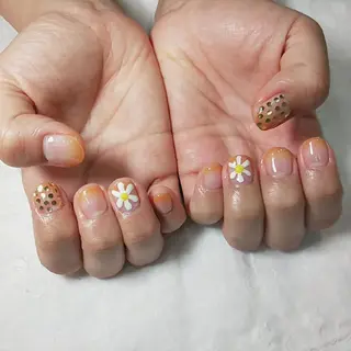 ネイル R'well所属・はばすみれ🎀ﾈｲﾙ 光ﾌｪｲｼｬﾙ ﾍｱのネイルデザイン