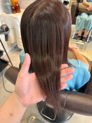 ミディアム 中村 潮音のヘアスタイル