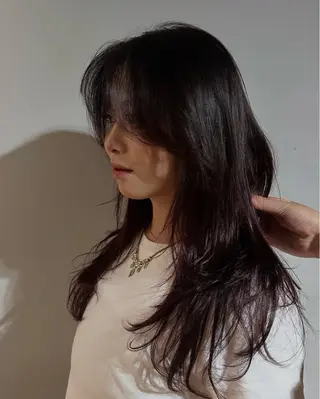 ロング 艶髪💎/ 美髪カラー🩷のヘアスタイル