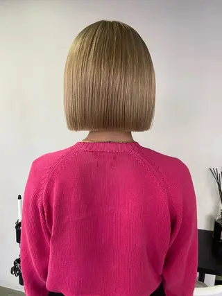 ショート 地毛風艶カラー🌿 喜多夏海のヘアスタイル