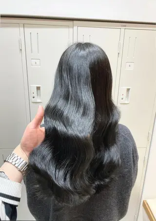 ロング カラー 湯田 竜也のヘアスタイル