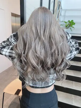 ロング カラー 【Diar】オーナー アキヨシケンタのヘアスタイル