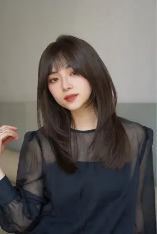 ミディアム レイヤーカット/ くびれヘア佐藤大空のヘアスタイル