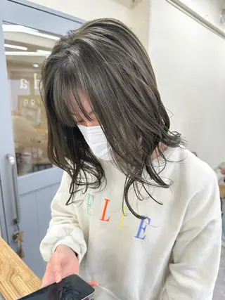 ミディアム 🍓🍒ダブルカラー モデルmio🍒🍓のヘアスタイル