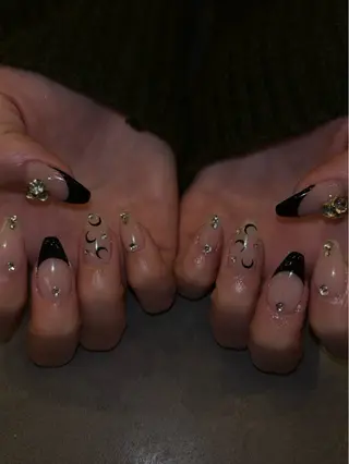 ネイル 鈴木 歩華のネイルデザイン