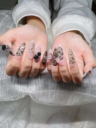 ネイル Lee Nailsのネイルデザイン