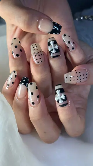 ネイル うにゃねいる🌷 Mayaのネイルデザイン