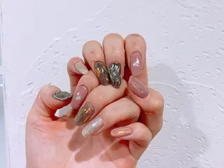 ネイル THECOLORS所属・近貞 莉奈のネイルデザイン
