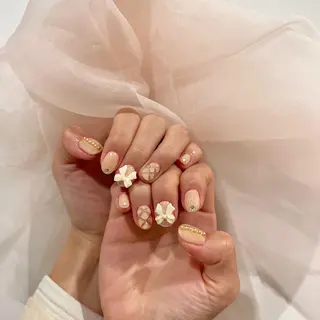 ネイル 黒葛原 めぐみのネイルデザイン