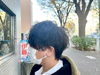 ミディアム パーマ メンズ 韓国風メンズ/毛流れ ヘアなら須田龍世のヘアスタイル