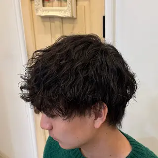 ショート パーマ メンズ SALOWIN所属・メンズ特化 波巻き ツイスパ 黒川 貴史のヘアスタイル