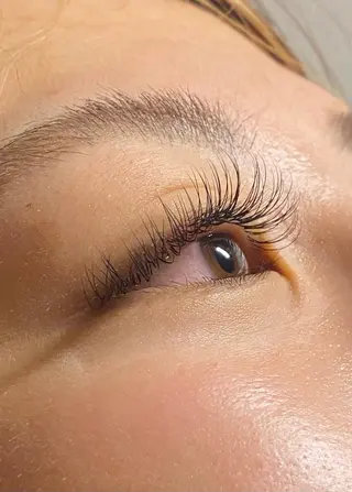 マツエク・マツパ サンクリュクス名駅店所属・CINQ LUXE 久野のマツエク・マツパデザイン