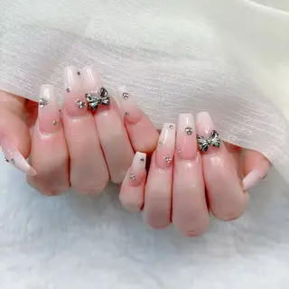 ネイル B·U Nail大宮 長さだし専門店のネイルデザイン