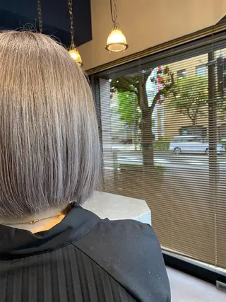 ショート カラー ハイトーン/ボブ/ レイヤー💫カイセイのヘアスタイル