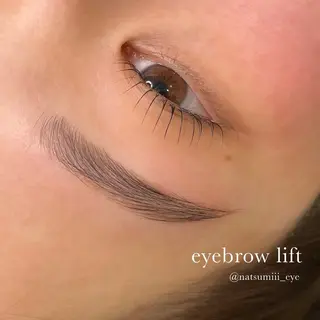 アイブロウ fors 梅田店所属・natsumi .のマツエク・マツパデザイン