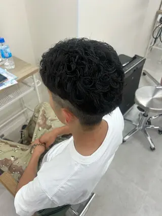 パーマ メンズ ルナ/レイヤー /暖色/メンズカットのヘアスタイル