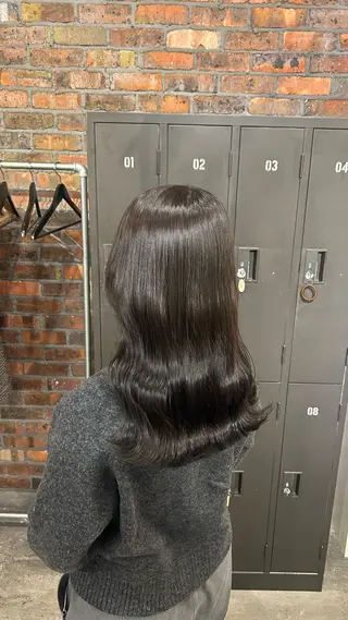 カラー the BRIDGE マナ🎀のヘアスタイル