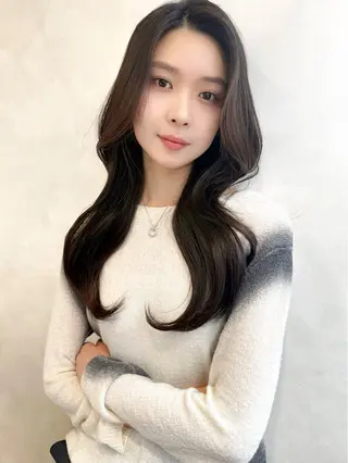 セミロング カラー rina/顔周り特化 柔らかいカラーのヘアスタイル