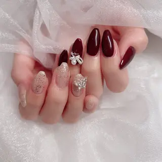 ネイル HENECY🍓 momokaのネイルデザイン