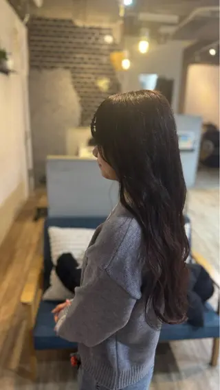 ロング カラー Settle所属・木下 茉奈瀬のヘアスタイル