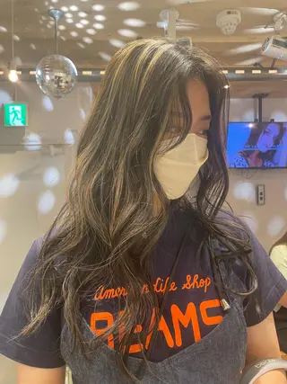 ロング カラー 艶ハイトーン👑♡ NATSUKIのヘアスタイル