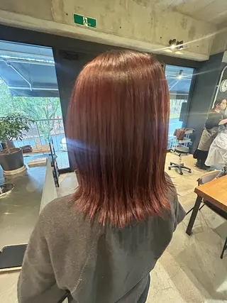 カラー 真鍋 哲大のヘアスタイル