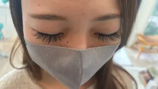 マツエク・マツパ Swing a little所属・little emiのマツエク・マツパデザイン