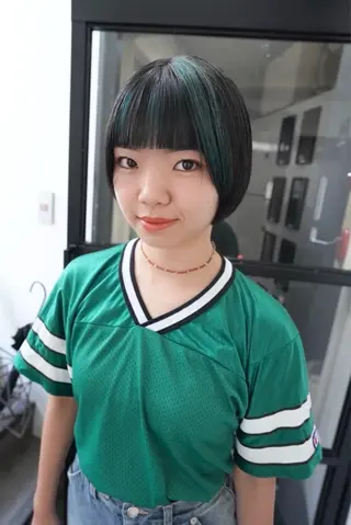 ショート カラー wabi【ワビ】所属・manami/ヘア セット/ハイトーンのヘアスタイル