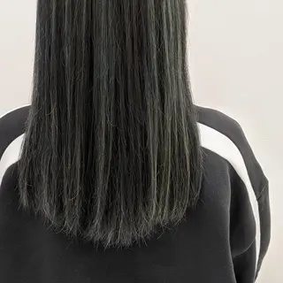 ロング TONI&GUY所属・Otsuka Satsukiのヘアスタイル