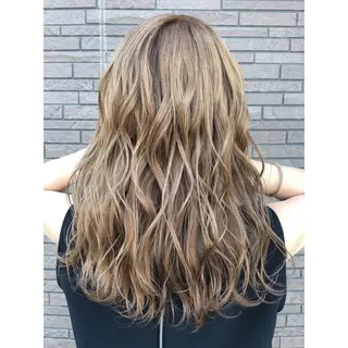 ミディアム カラー アンドウ ユウ/ レイヤーカット/韓国のヘアスタイル