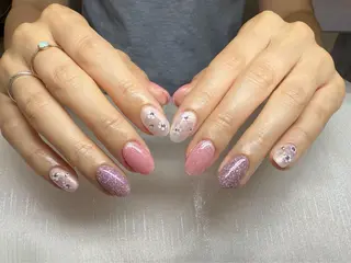 ネイル Kaka_ パラジェル、長さだしのネイルデザイン